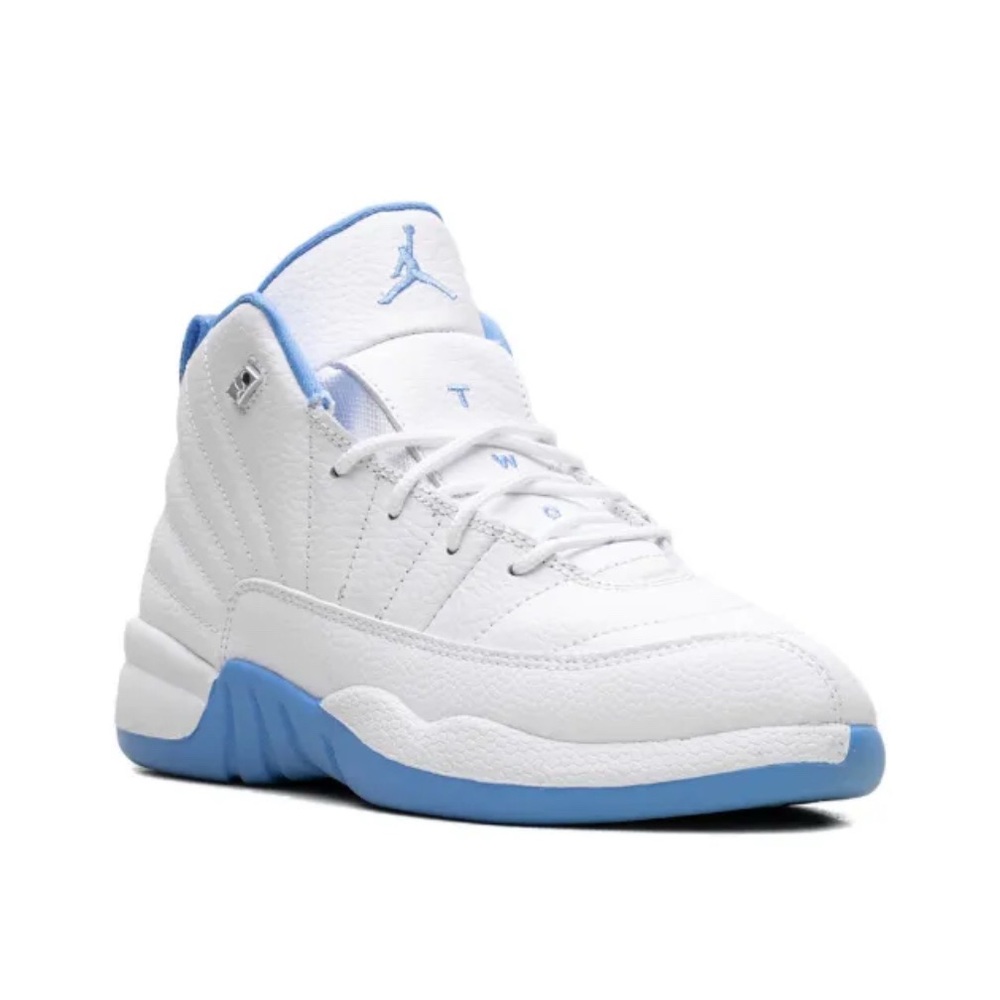 Air Jordan 12 Retro sneakers Jordan Kids Size 1Y White & Blue